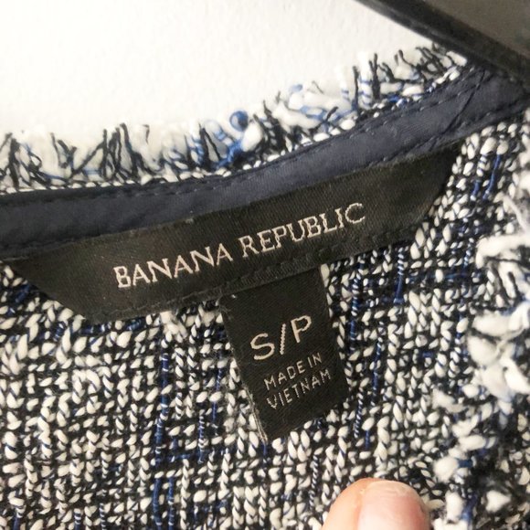 ✨ Tweed Tank Top | Banana Republic - Picture 5 of 6